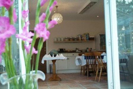 Gatwick House Otel Horley Dış mekan fotoğraf