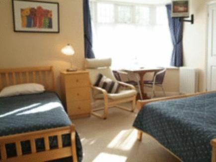 Gatwick House Otel Horley Dış mekan fotoğraf